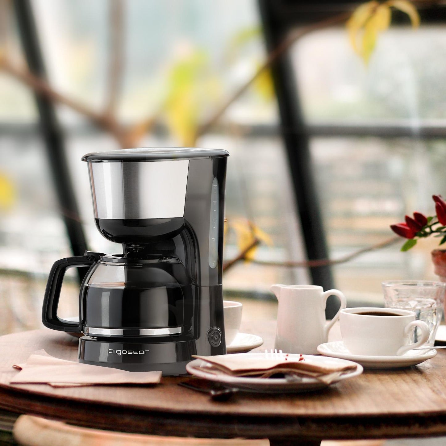 MÁQUINA DE CAFÉ COM DESIGN BASEADO EM 1,5L